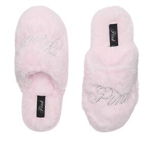 Size XL slippers Victoria’s Secret
